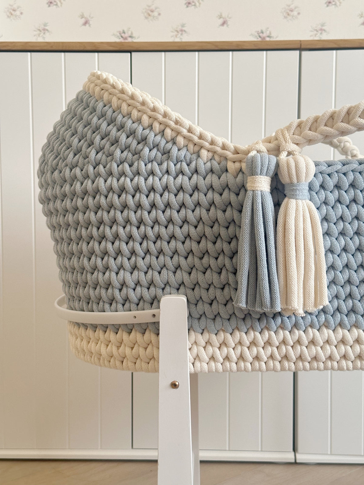 Hooded Moses Basket- Misty Blue and Natural white