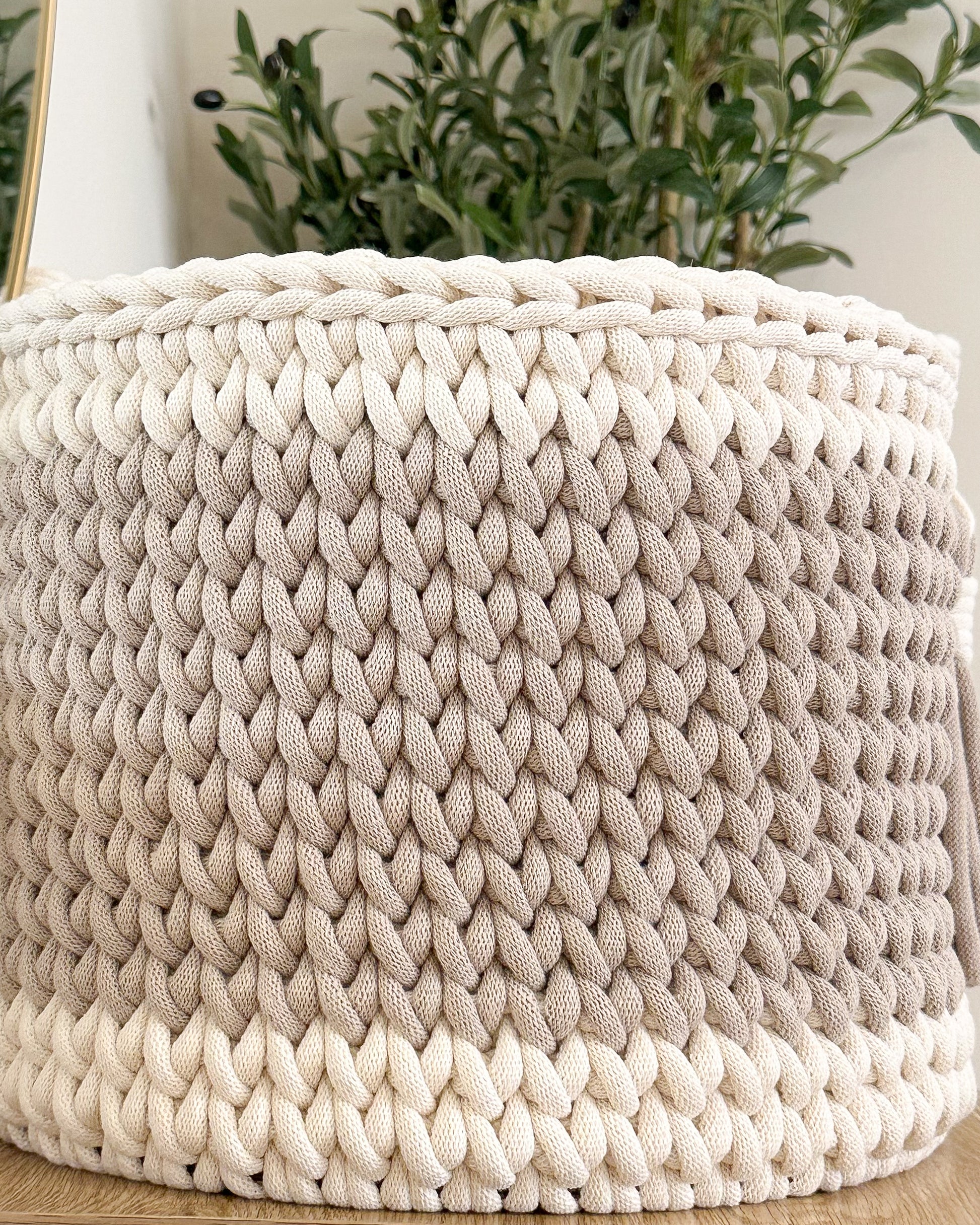 Moses Basket | Natural White & Biege