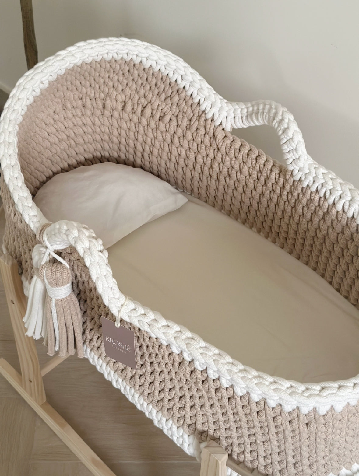 Hooded Moses Basket - Off White & Warm Beige