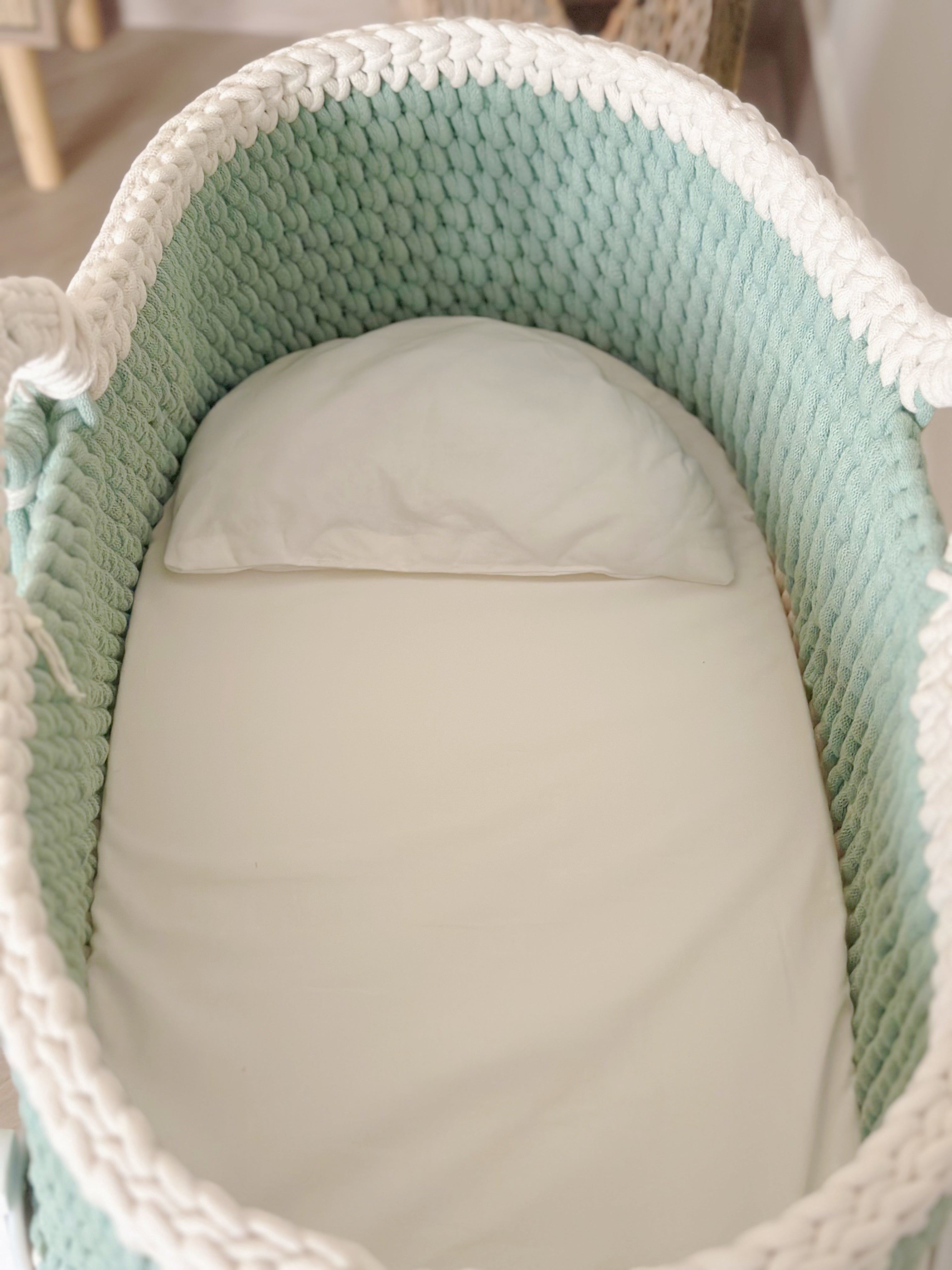 Moses basket - Aloe & Natural white