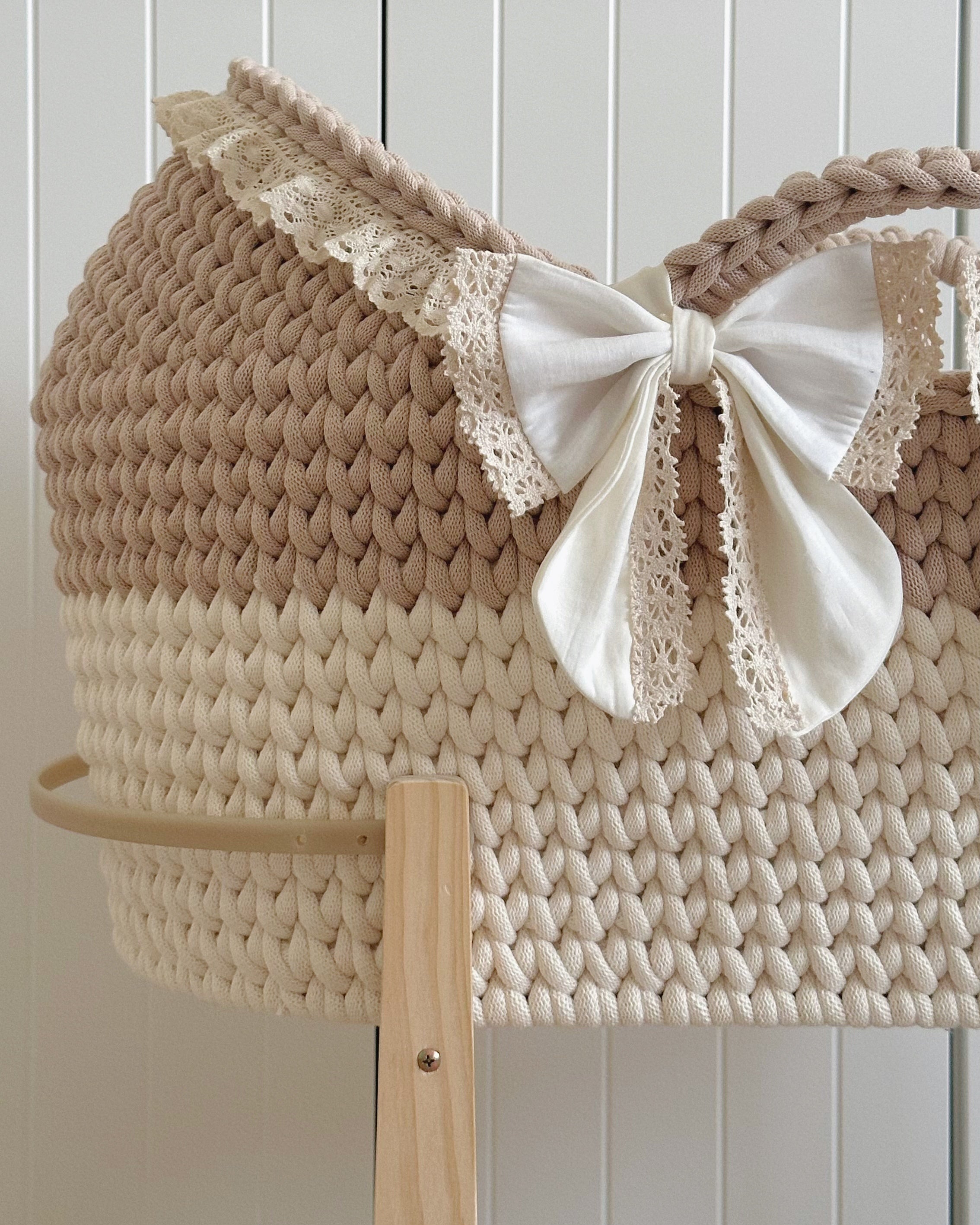 The Lace Hooded Moses Basket