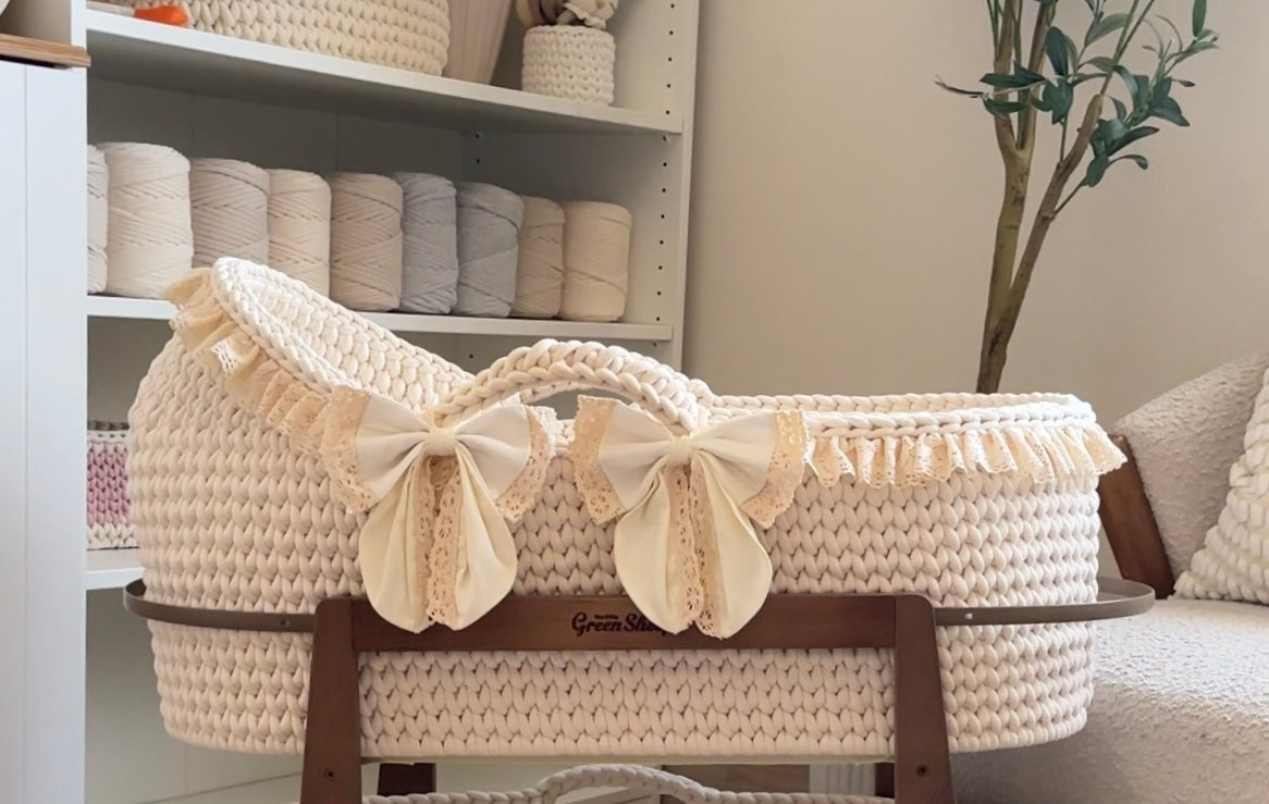 The Lace Hooded Moses Basket