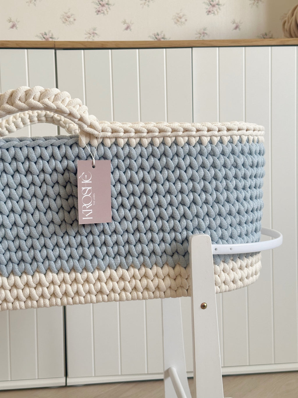 Hooded Moses Basket- Misty Blue and Natural white