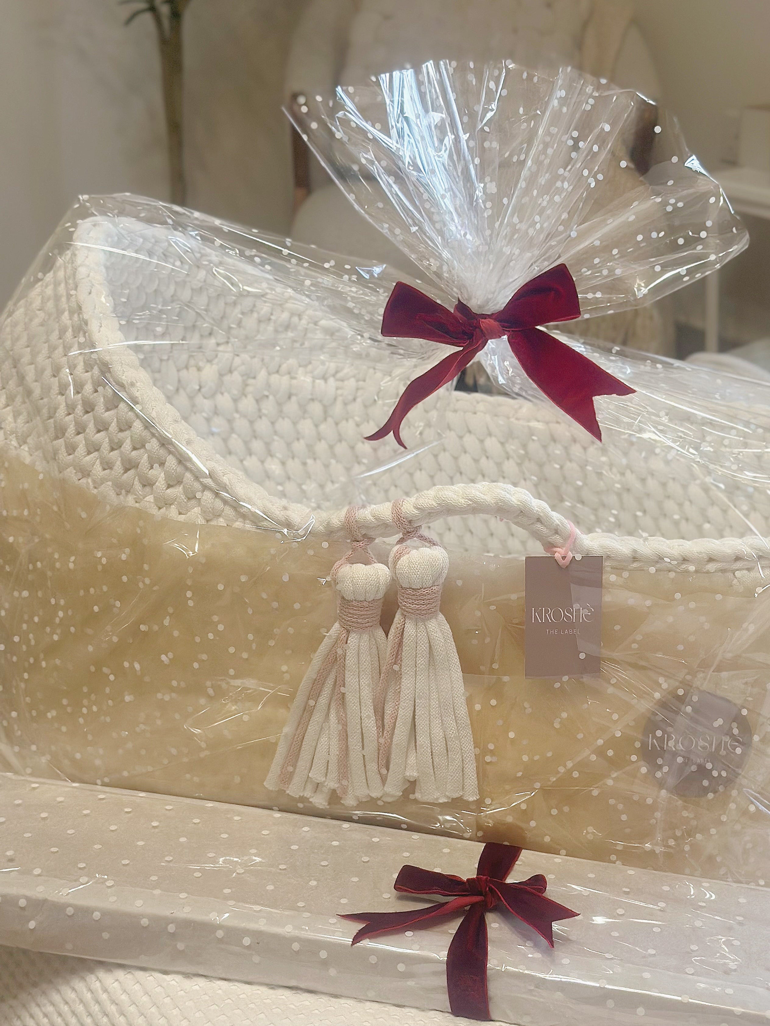 Hooded Moses Basket - off White
