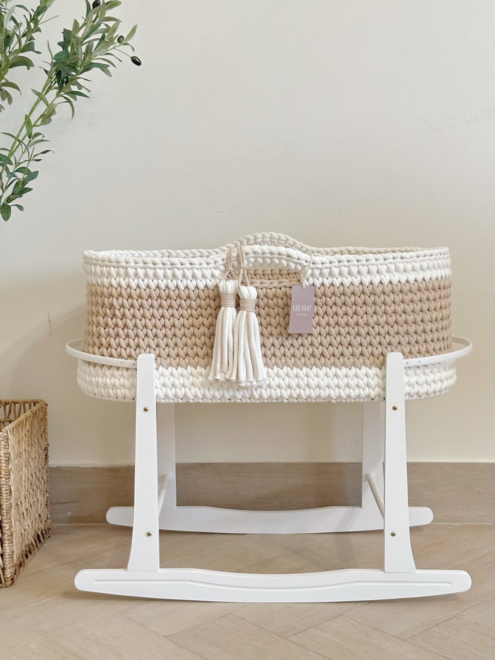 Moses Basket | Off White & Warm Biege