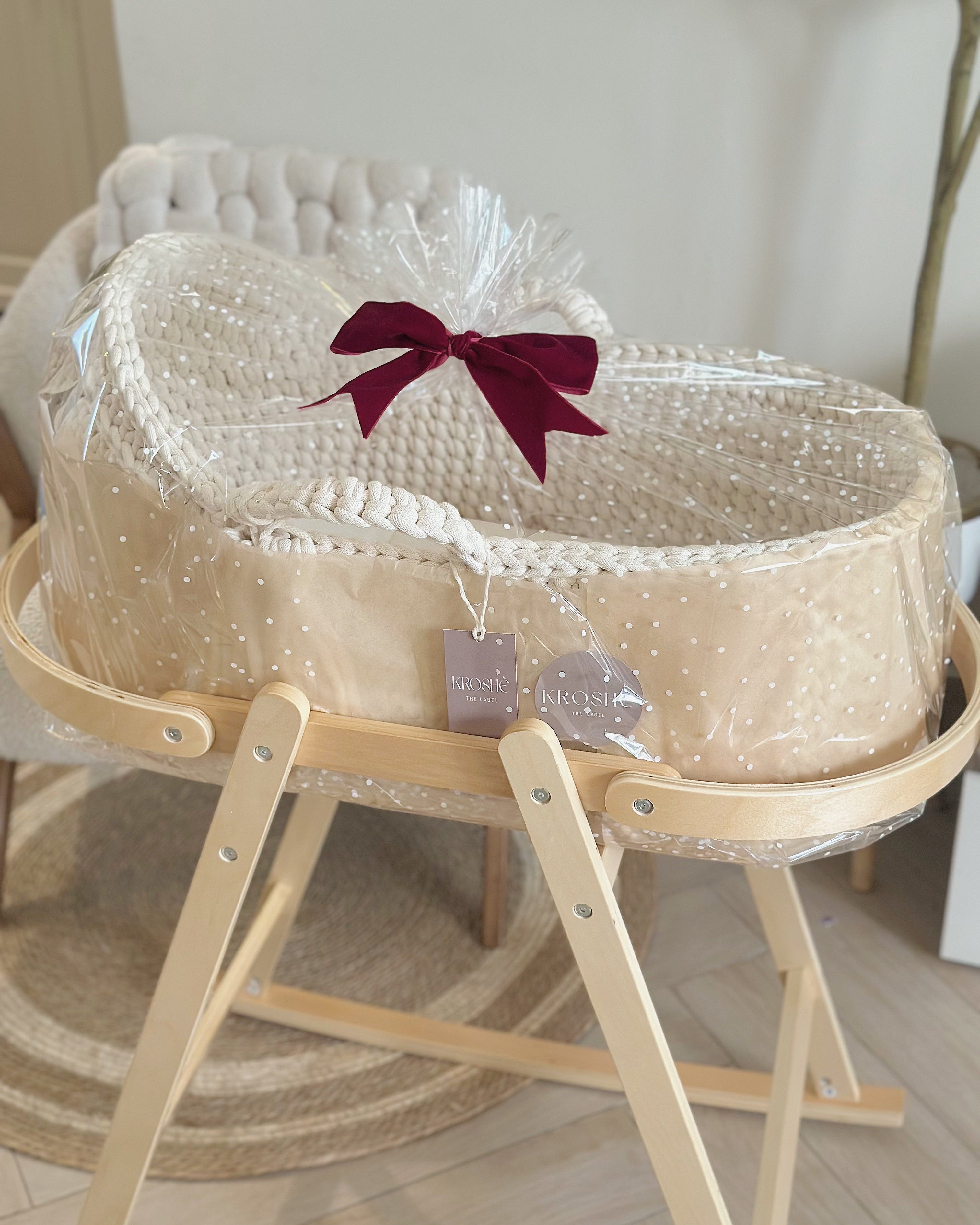 Signature Hooded Moses Basket with Double Border- Natural White