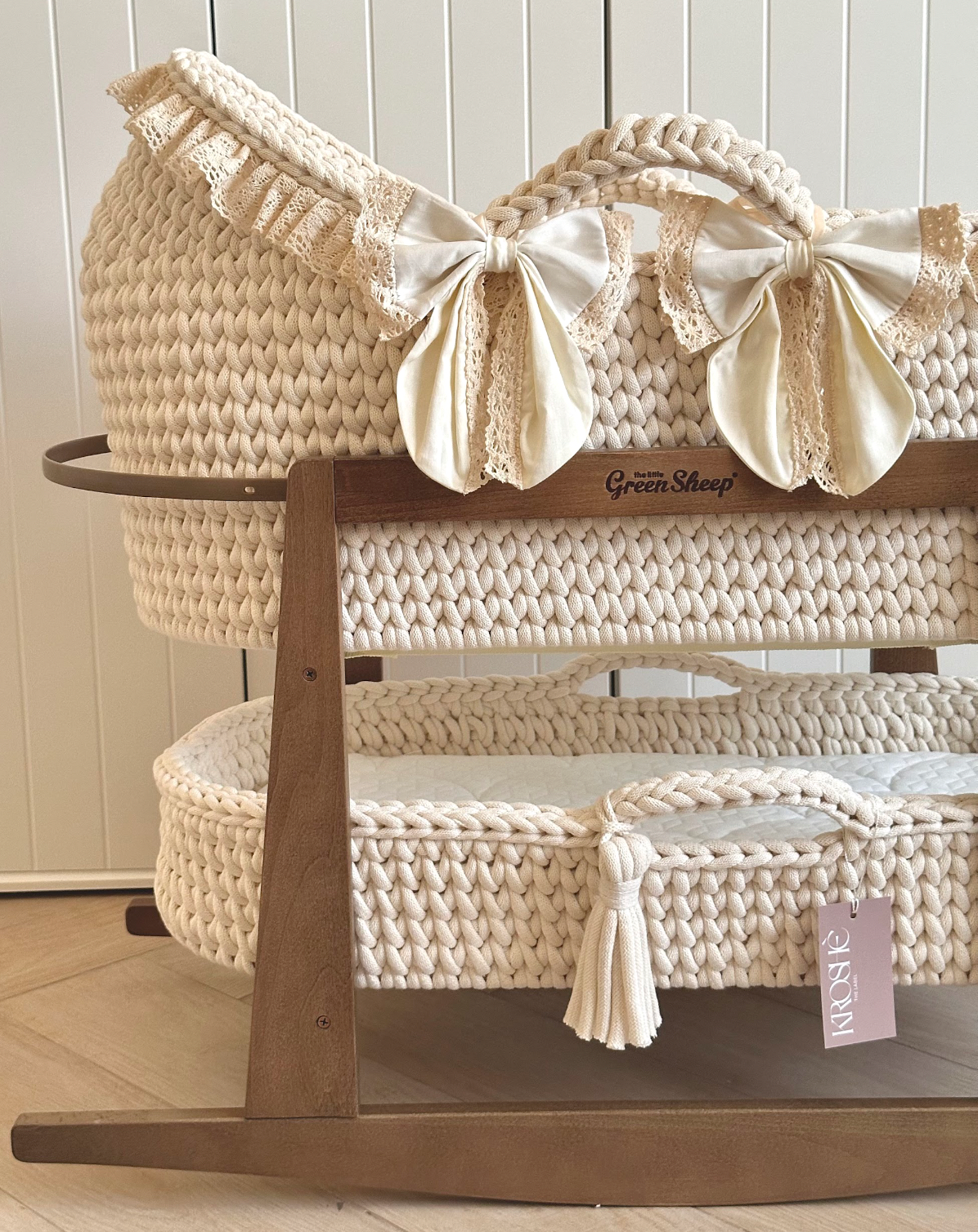 Signature Hooded Moses Basket with Double Border- Natural White