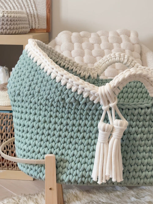 Hooded Moses Basket