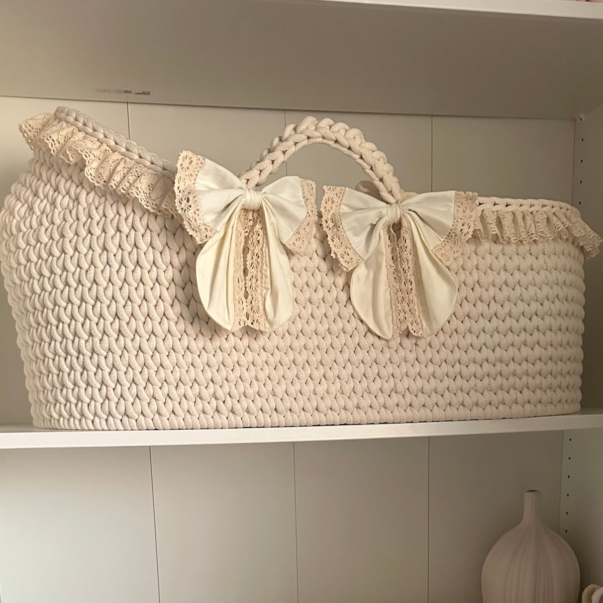 The Lace Hooded Moses Basket