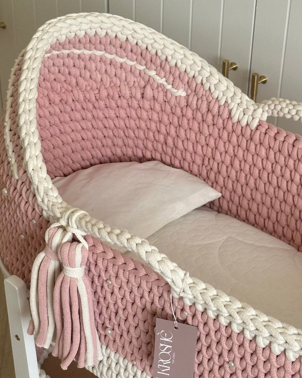 Hooded Moses Basket - Natural White and Paste pink