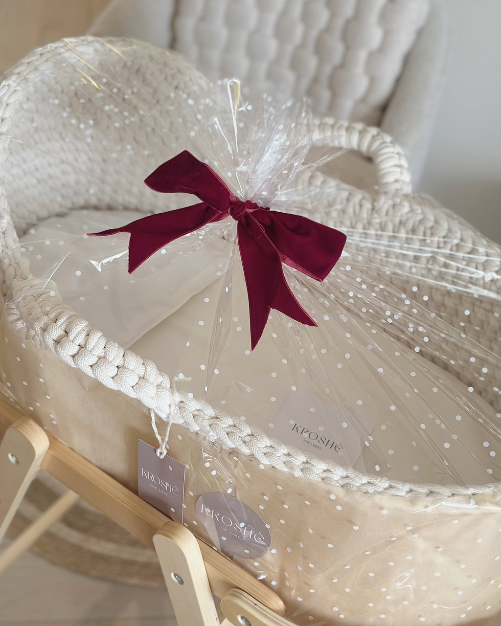 Signature Hooded Moses Basket with Double Border- Natural White