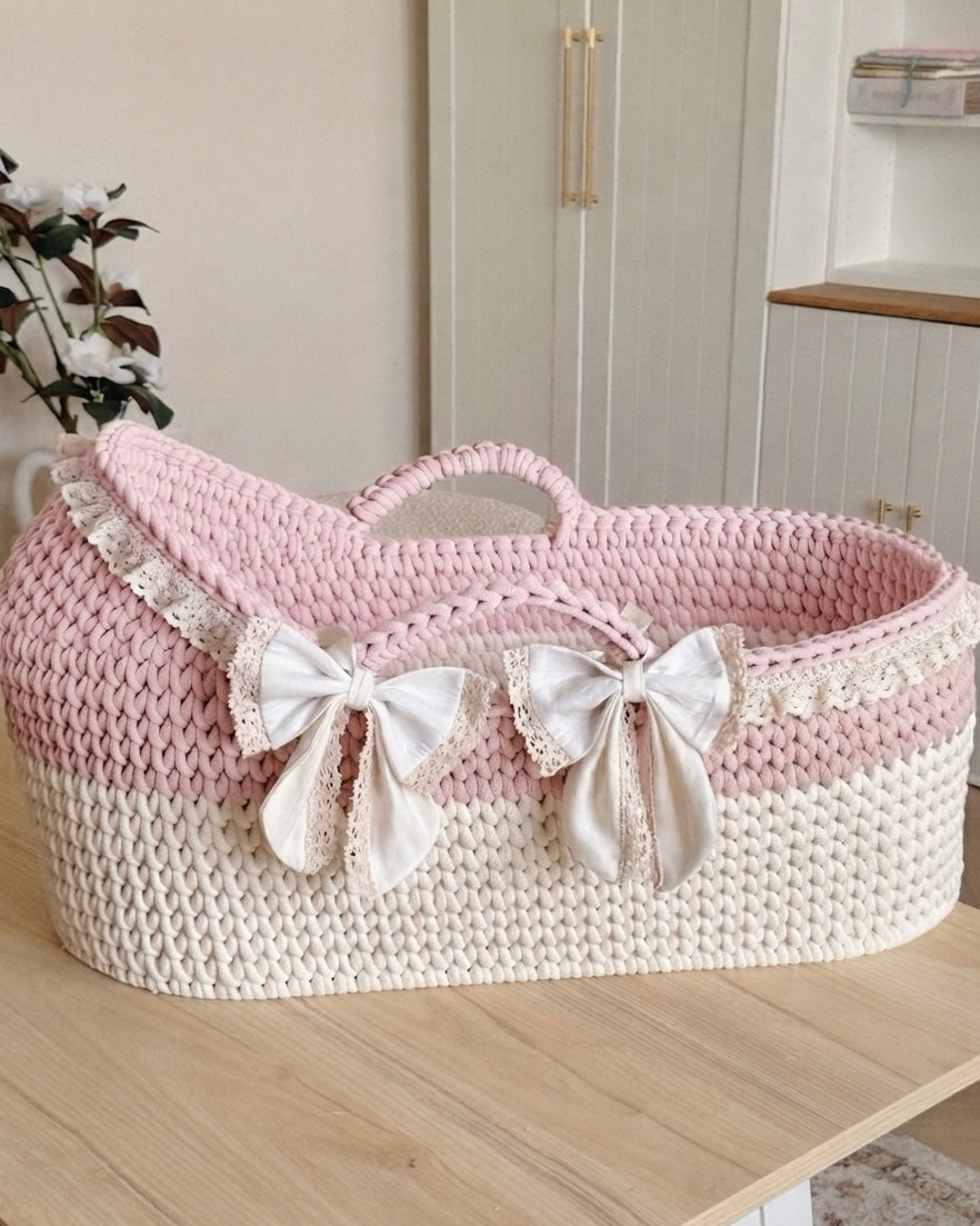 The Lace Hooded Moses Basket